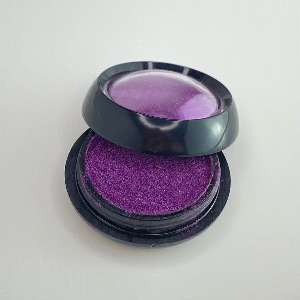 Purple mirror chrome for nails